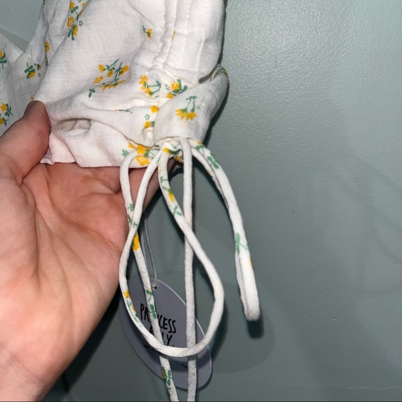 Princess Polly NWT size 6 Rosie top white crop top - Picture 6 of 11